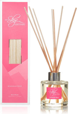 Een echte klassier, Romantische Roos | Reed Diffuser | Gaat zeer lang mee, minimaal 10 weken | Uitsluitend etherische oliën | Made in Scotland