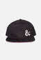 Dungeons And Dragons - Snapback Pet - Logo - Zwart