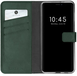 Selencia iPhone 13 - Echt Lederen Bookcase - 3 Pashouders - Donkergroen