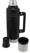 Stanley Classic Legendary Bottle 1,9L | Matte Black Pebble | Thermosfles houdt 45 uur warm, 2 dagen koud | Vaatwasserbestendig | Roestvrijstalen Thermoskan | Lekvrij