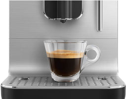 Smeg BCC02 - Volautomatische koffiemachine - 8 functies - Mat zwart
