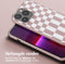 Selencia Hoesje Met Koord Geschikt voor iPhone 13 Pro - Selencia Siliconen design hoesje met afneembaar koord - Roze / Irregular Check Sand Pink