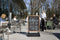 Europel - Krijt Stoepbord met Swing - 70x100cm - Dubbelzijdige presentatie - Geschikt voor binnen en buiten