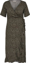 ONLY CARMAKOMA CARFRIDA - Lange wrap jurk - Animal print - Zwart