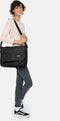 Eastpak DELEGATE - Schoudertas met 17 inch laptopvak - Black