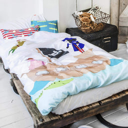 Happy Friday Duvet cover set 2 pieces Flying boy 180x220 cm (Single) Multicolor