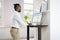 Feel Furniture - Elektrisch verstelbaar bureau - 120x60cm - Zwart