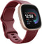 Fitbit Versa 4, Roze (Rood)
