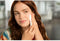 Flawless Dermaplane Glo – 6 exfolierende opzetstukken – met LEDlamp - Wit/goud