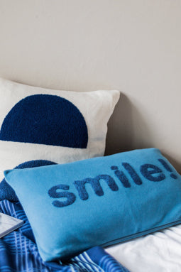 Funky Doris Smile Pillow Blue