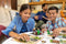 Ravensburger Minecraft - Bordspel - 64 houten blokken - 30 minuten speeltijd