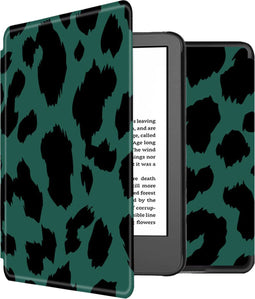 imoshion E-reader Hoesje - Geschikt voor Amazon Kindle (2022) 11th gen, Amazon Kindle (2024) - Design Sleepcover Bookcase - Green Leopard