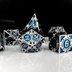 HOT Games Dobbelst.Set - 7-delige Metaal D4/D6/D8/D10/D10-00/D12/D20 - Zilverkleurig Blauw