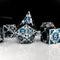 HOT Games Dobbelst.Set - 7-delige Metaal D4/D6/D8/D10/D10-00/D12/D20 - Zilverkleurig Blauw