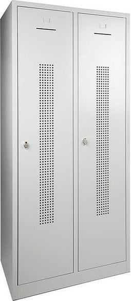 Garderobekast perfo deur breed 89CM .Sluiting Met sleutel en cilinderslot. Aantal deuren 3. Op de sokkel en kleur deur Lichtgrijs