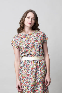 Gebloemde top van zijdezachte katoen