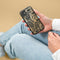 iMoshion Hoesje Geschikt voor iPhone 13 Mini Hoesje Siliconen - iMoshion Design hoesje - Goud / Zwart / Golden Leaves