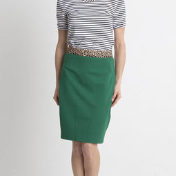 Groene kokerrok met een elastieke tailleband