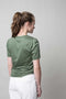 Groene top met v-hals en korte mouwen
