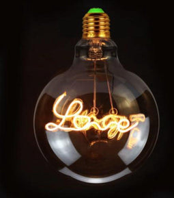 Vintage Gloeilamp – LED-Lamp Love – Fitting E27 – Geeft een Warme en Gezellige Sfeer