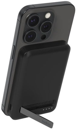 Belkin BoostCharge Pro BPD006BTBK - Magnetische Powerbank 5.000mAh - Qi2 15W Draadloos Opladen - Zwart
