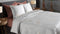 Heckettlane Dekbedovertrek Charlot - Bedlinnen met Bloemen print - 200x220 - Off-White - Dekbedhoes van 100% Katoen-Satijn