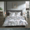 Heckettlane Dekbedovertrek Downetti - Bedlinnen met Bladeren print - 140x220 - Grijs - Dekbedhoes van 100% Katoen-Satijn