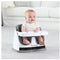 Ingenuity Baby Base 2-in-1 - Kinderstoel en Stoelverhoger - Inclusief blad en 3-punts gordel - Grijs