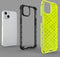 Lunso - Honinggraat Armor Backcover hoes - Geschikt voor iPhone 13 - Fluor Geel