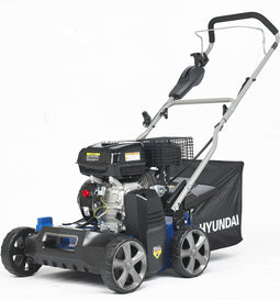 HYUNDAI verticuteermachine 212 cc - 4-takt benzinemotor - 800 tot 1000 m2 - maaibreedte 400 mm - verticuteren, beluchten en opvangen