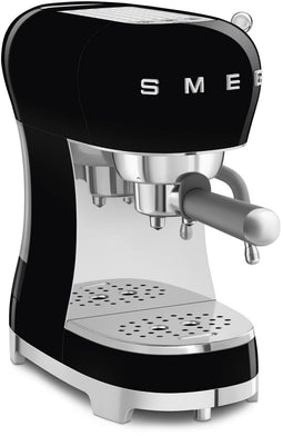 Smeg ECF02 - Espressomachine - 15 bar - Crème
