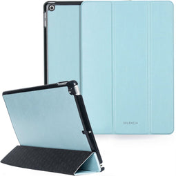 Selencia Tablet Hoes Geschikt voor iPad 8 (2020) 8e generatie / iPad 7 (2019) 7e generatie / iPad 9 (2021) 9e generatie - Selencia Nuria Vegan Lederen Trifold Bookcase - Lichtblauw