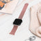 imoshion Bandje Geschikt voor Apple Watch Bandje Series 1 / 2 / 3 / 4 / 5 / 6 / 7 / 8 / 9 / SE - 38 / 40 / 41 mm / Series 10 - 42 mm Maat M - imoshion Milanees magnetische band - Roze