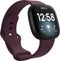 iMoshion Bandje Geschikt voor Fitbit Versa 4 / Versa 3 / Sense 2 / Sense - iMoshion Siliconen bandje - Donkerrood