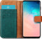 iMoshion Hoesje Geschikt voor Samsung Galaxy S10 Hoesje Met Pasjeshouder - iMoshion Luxe Canvas Bookcase - Groen