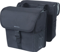Basil GO - Dubbele fietstas - 32 Liter - Waterafstotend - Reflectiedetails - Zwart