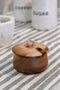 Items luxe Suikerpot Acacia hout - bruin - 10 x 8 cm - dispenser met lepel - Modern en Klassiek