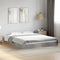 vidaXL - Bedframe - bewerkt - hout - betongrijs - 160x200 - cm