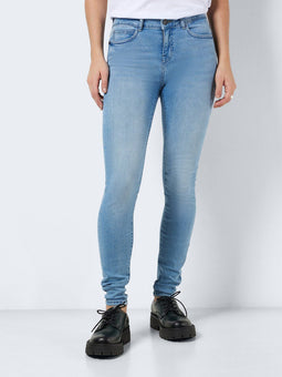 Noisy May NMLUCY NW SKINNY JEANS - Dames Jeans - Skinny - Lichtblauw - Maat 28 X L32