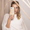 Selencia Hoesje Geschikt voor Samsung Galaxy S20 - Selencia Maya Fashion Backcover - geel