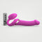 Strap-On-Me - Vibrerende Strapless Strap-on Voorbinddildo Met Luchtdruk Stimulatie - Roze