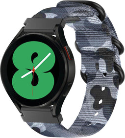 iMoshion Nylon 20 mm bandje - Geschikt voor Samsung Galaxy Watch 6 (Classic) / 5 (Pro) / 4 (Classic) / 3 – Garmin Venu / 2 plus / Sq - Forerunner 245 / 55 - Camouflage Grijs