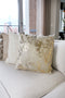 Dutch Decor AVERY - Sierkussen velvet 45x45 cm - Pumice Stone - beige met goudkleurige print - Inclusief binnenkussen
