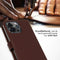 Selencia iPhone 15 Pro Max - Echt Lederen Bookcase - 3 Pashouders - Bruin