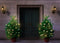Kerstboom-Blauw spar - 2 NEXT DOOR - met rode Emmer en verlichting - 150-170 cm