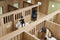 Kids Globe Paardenstal Roze met 7 Boxen, 1:24