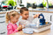 Klein Toys Miele speelgoed spoelbak met waterfunctie en kookplaat - blauw grijs