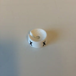 Klika - MB wit/zwart X voor op kledinghanger