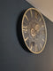 Zwarte klok - Wandklok industrieel - Klok goud 60 cm