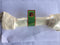 Knoopkluif wit 31 cm met banderol